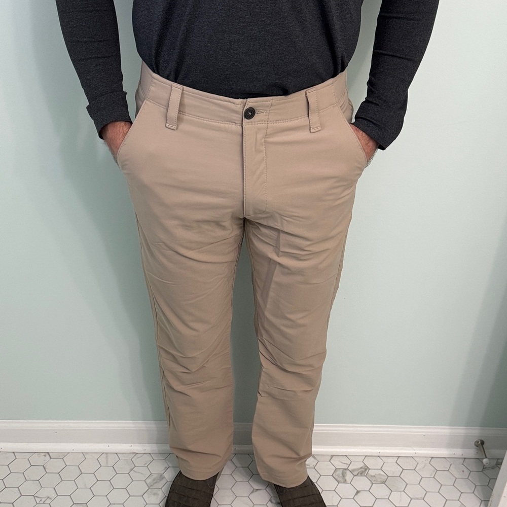 Under Armour Men's Khaki Chinos